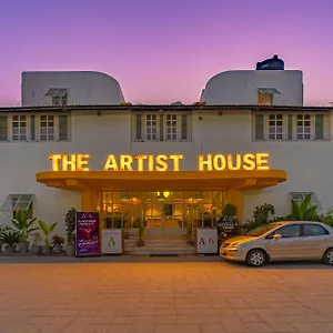 https://the-artist-house.udaipurhotels.org