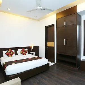 https://oyo-11524-hotel-shubhhdeep-aashiyana.hotelsdelhi.org