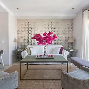Behouse Avenida Apartment Seville